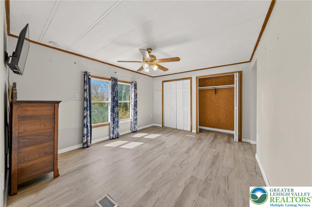 4 Woodsdale Court Property Photo 23
