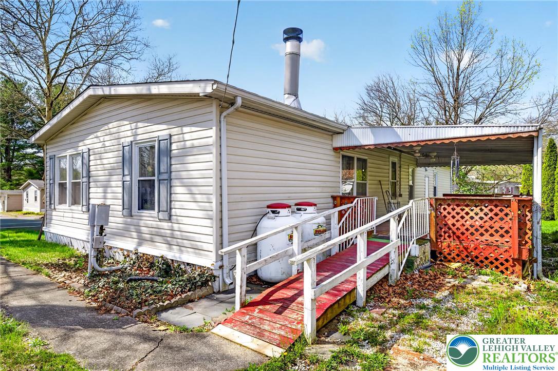 4 Woodsdale Court Property Photo 35