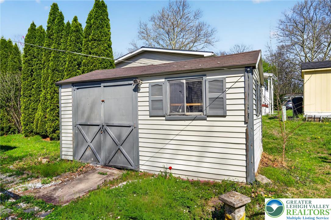 4 Woodsdale Court Property Photo 39