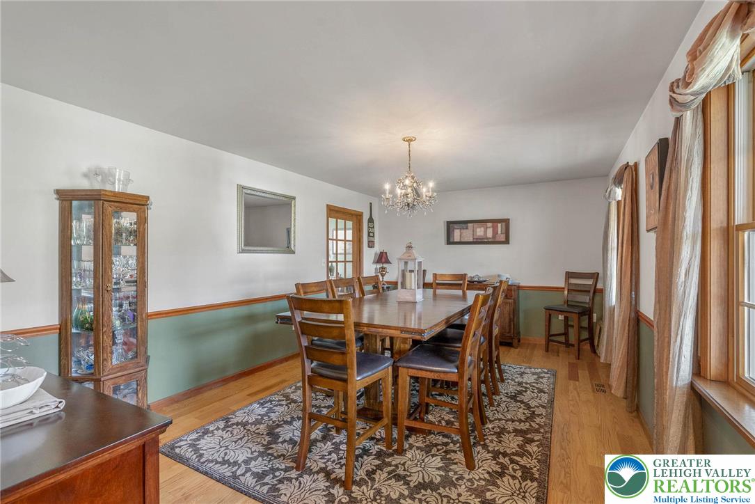 1145 Upper Nis Hollow Drive Property Photo 9