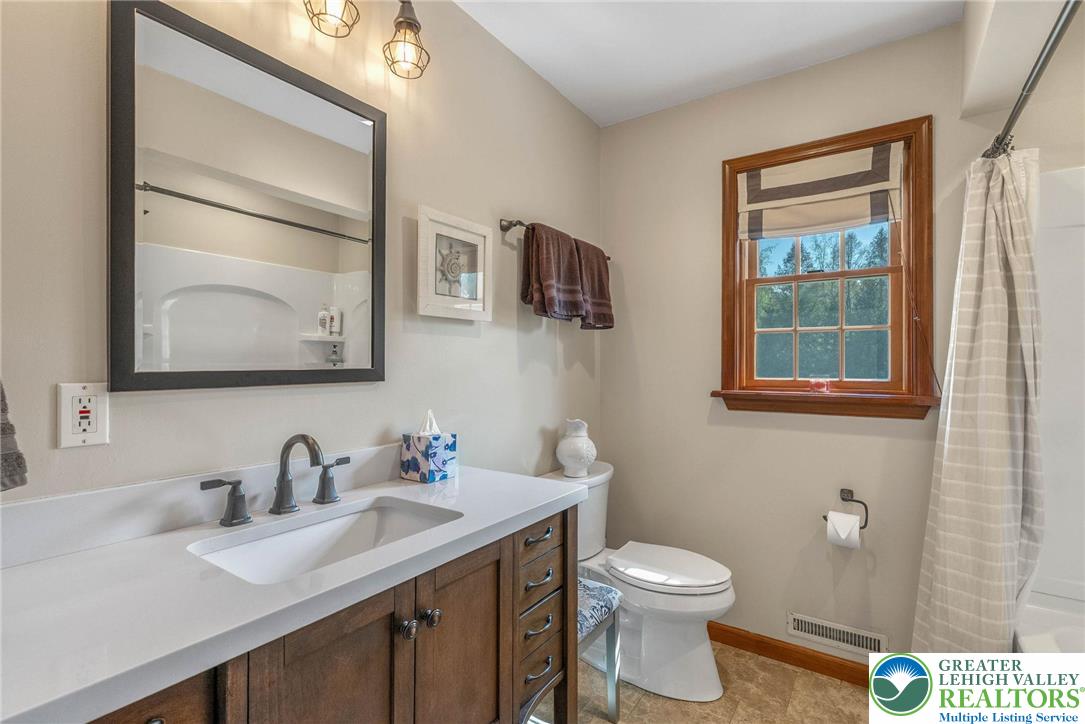 1145 Upper Nis Hollow Drive Property Photo 25