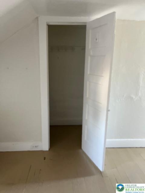 218 Cattell Street B Property Photo 16