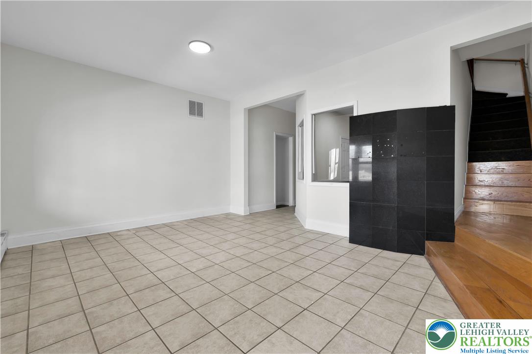 2204 Northampton Street Property Photo 7