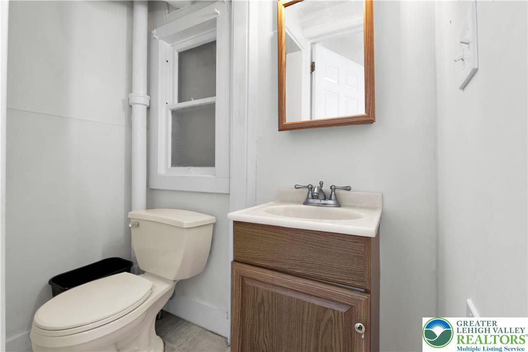 2204 Northampton Street Property Photo 11