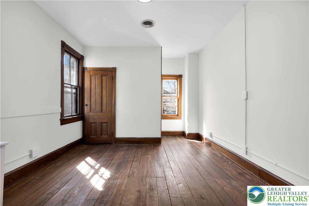 2204 Northampton Street Property Photo 18