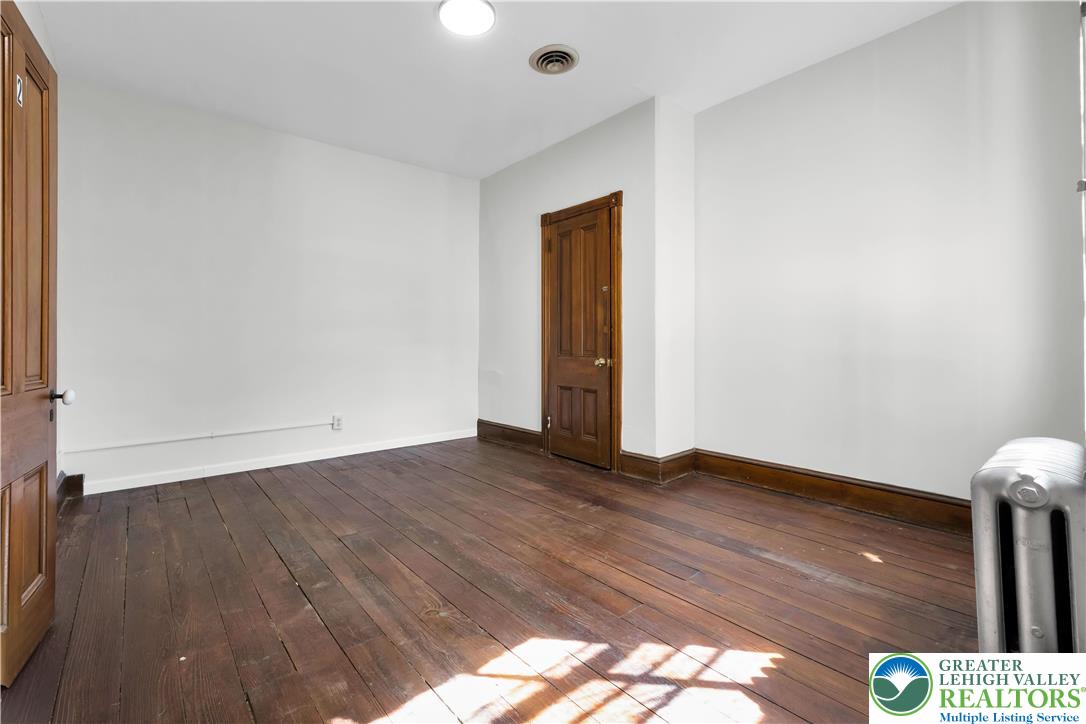 2204 Northampton Street Property Photo 20