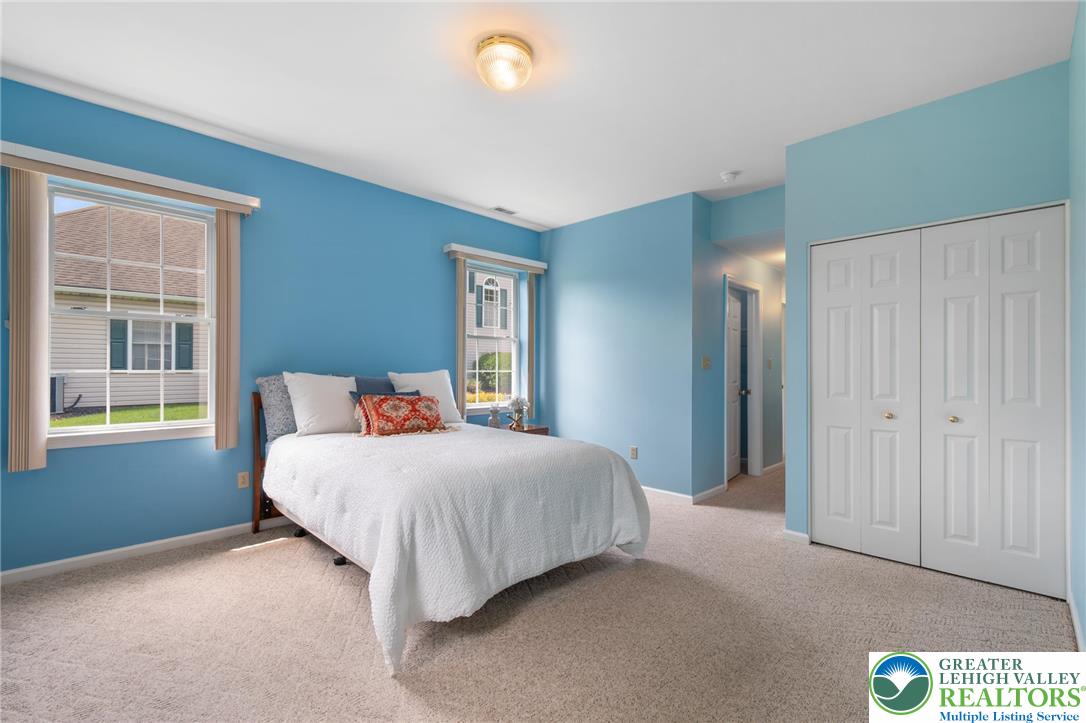2504 Rolling Green Drive Property Photo 14