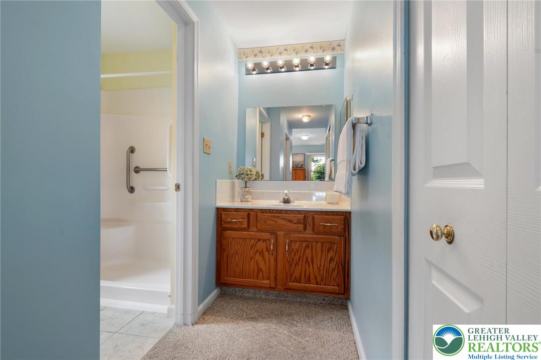 2504 Rolling Green Drive Property Photo 15