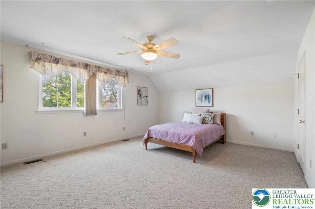 2504 Rolling Green Drive Property Photo 19
