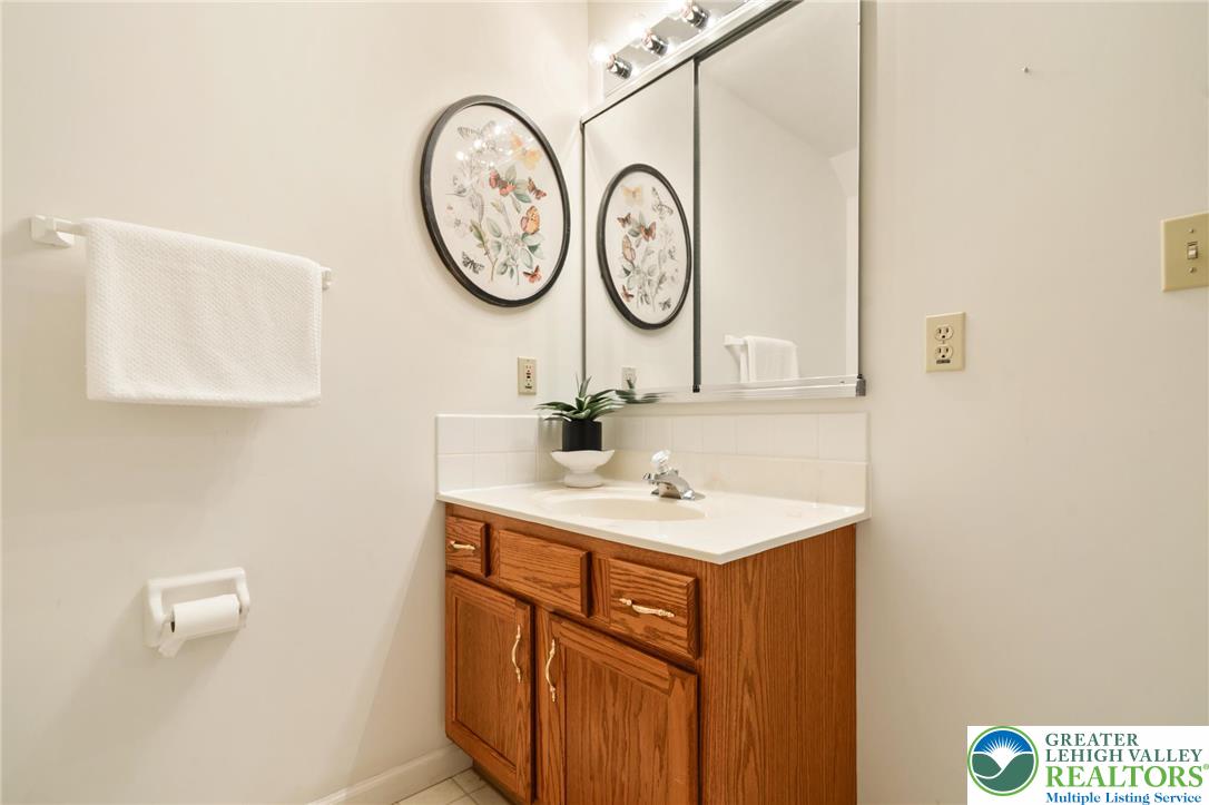 2504 Rolling Green Drive Property Photo 21
