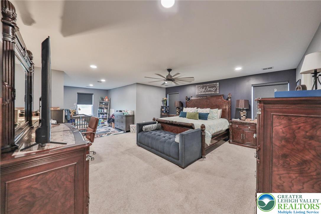 912 Fairway Drive Property Photo 15