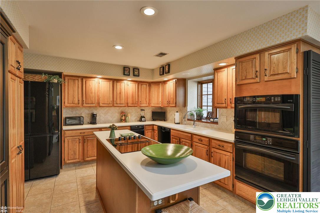 2820 Sheffield Drive Property Photo 21