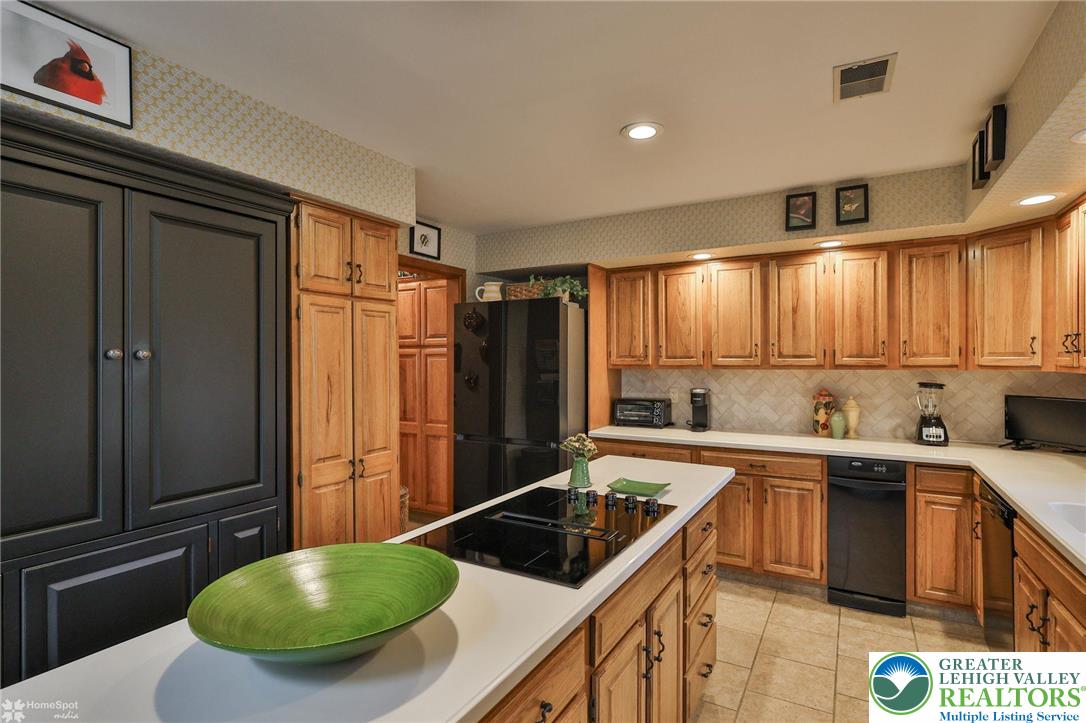 2820 Sheffield Drive Property Photo 24