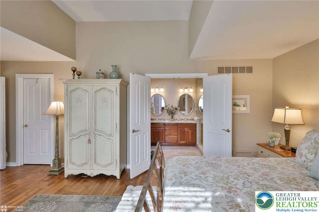 2820 Sheffield Drive Property Photo 47