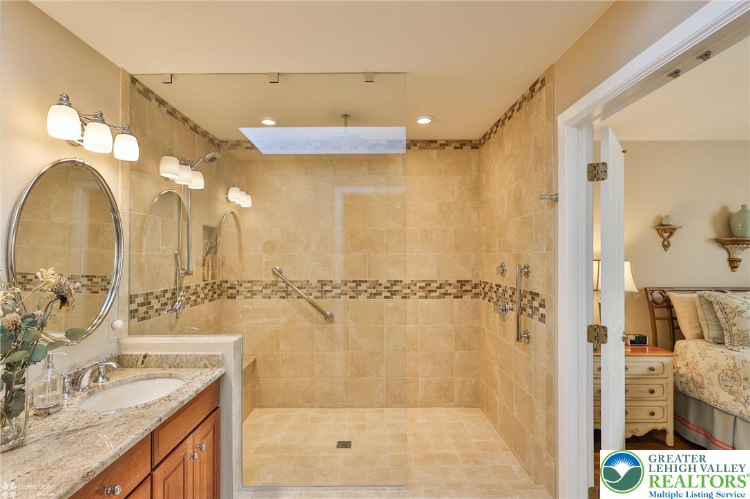 2820 Sheffield Drive Property Photo 49