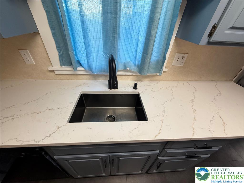 500 Belfast Road Property Photo 11
