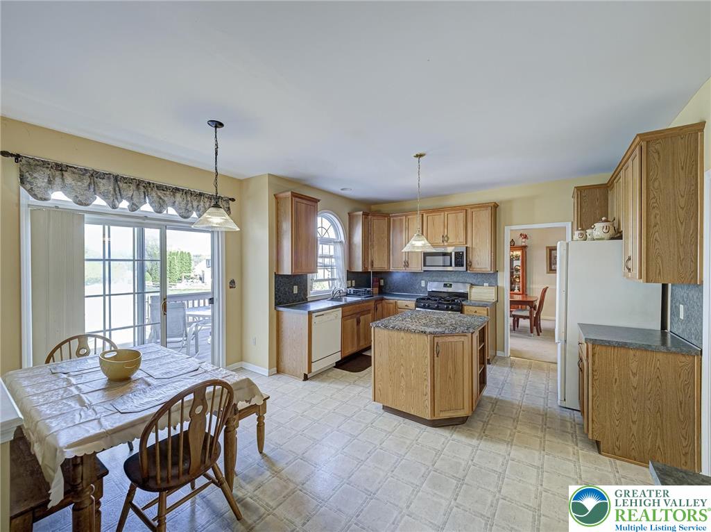 4217 Shadowstone Drive Property Photo 16