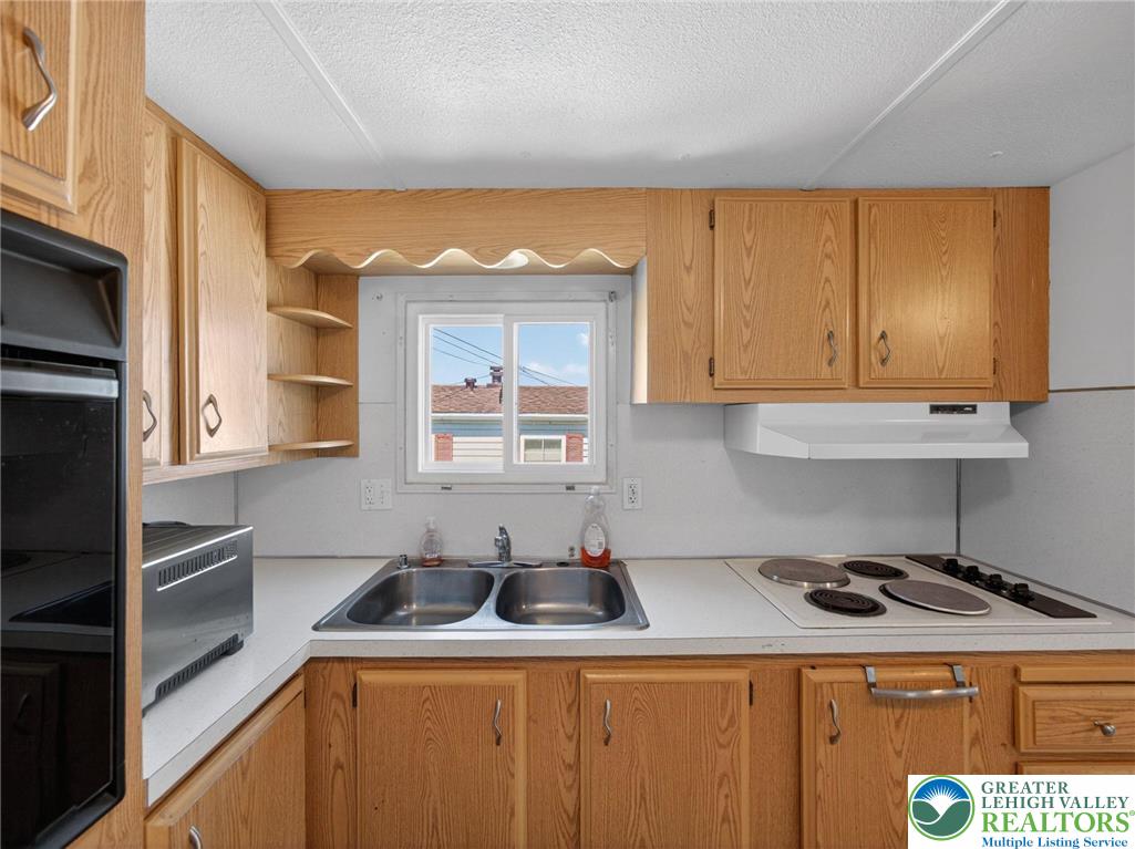 23 Roth Avenue Property Photo 15