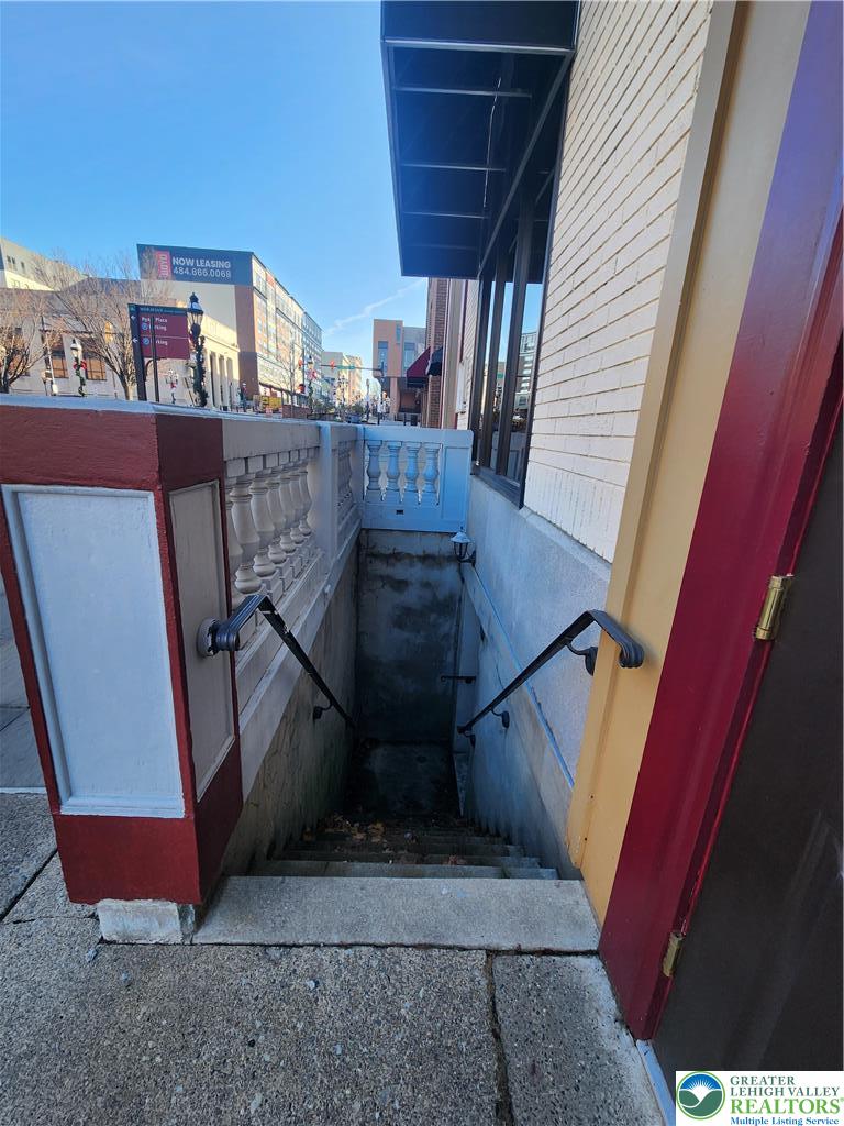 81 West Broad Street Property Photo 16