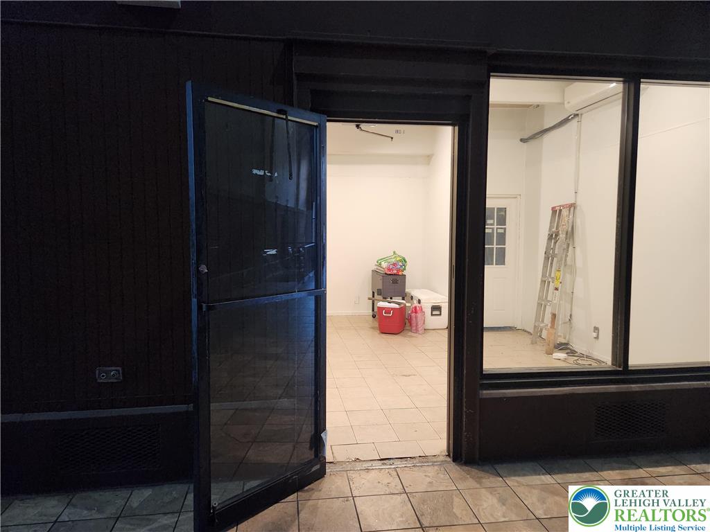 81 West Broad Street Property Photo 24