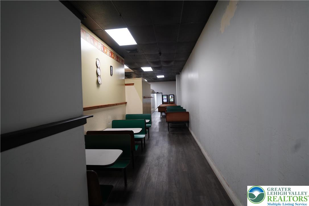 775692 Property Photo 4