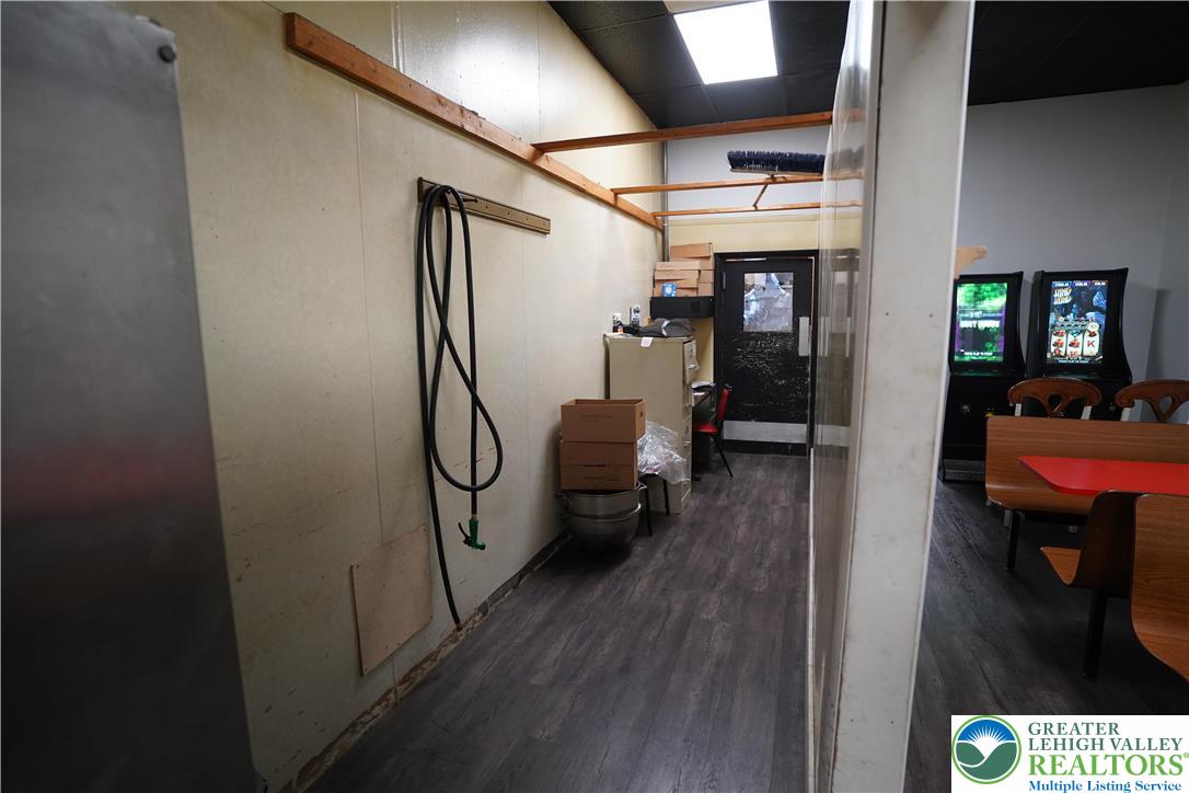775692 Property Photo 5