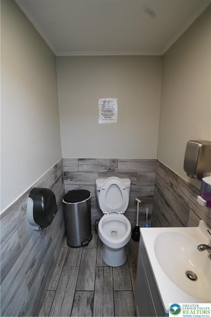775692 Property Photo 8
