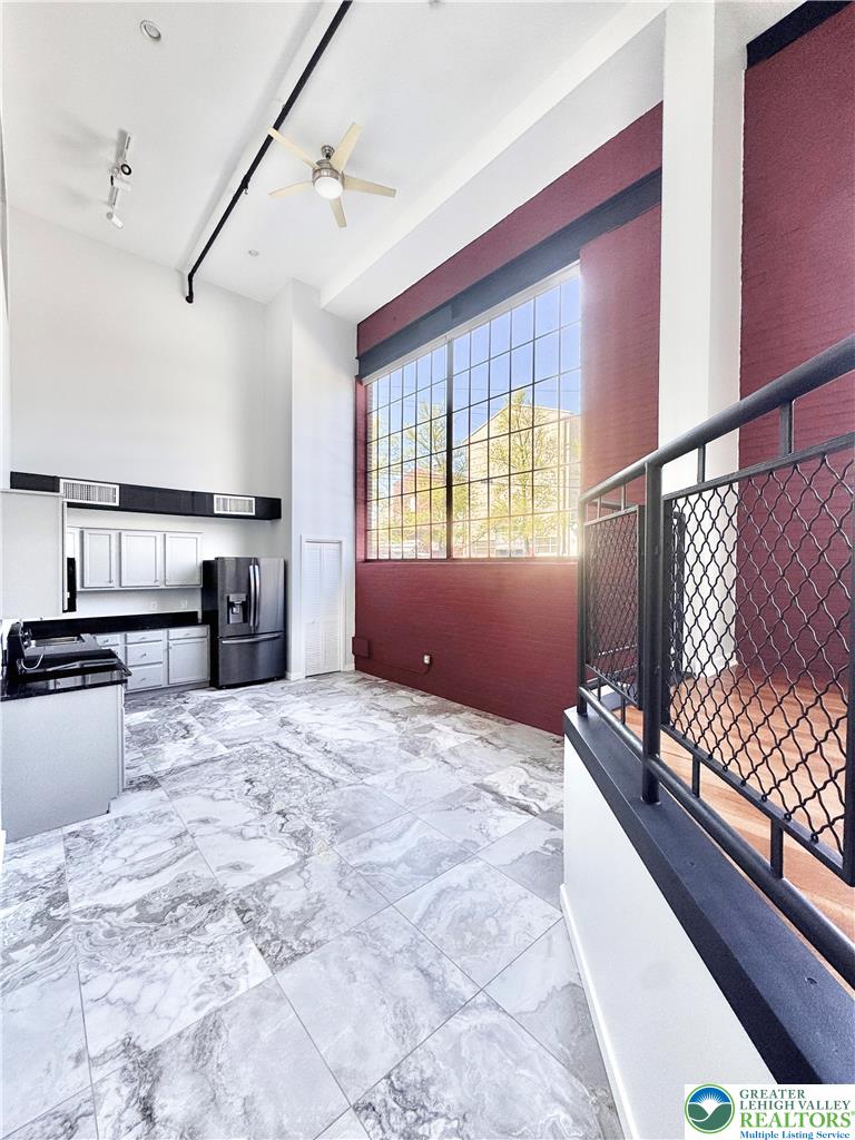 11 West 2nd Street 101 Property Photo 3