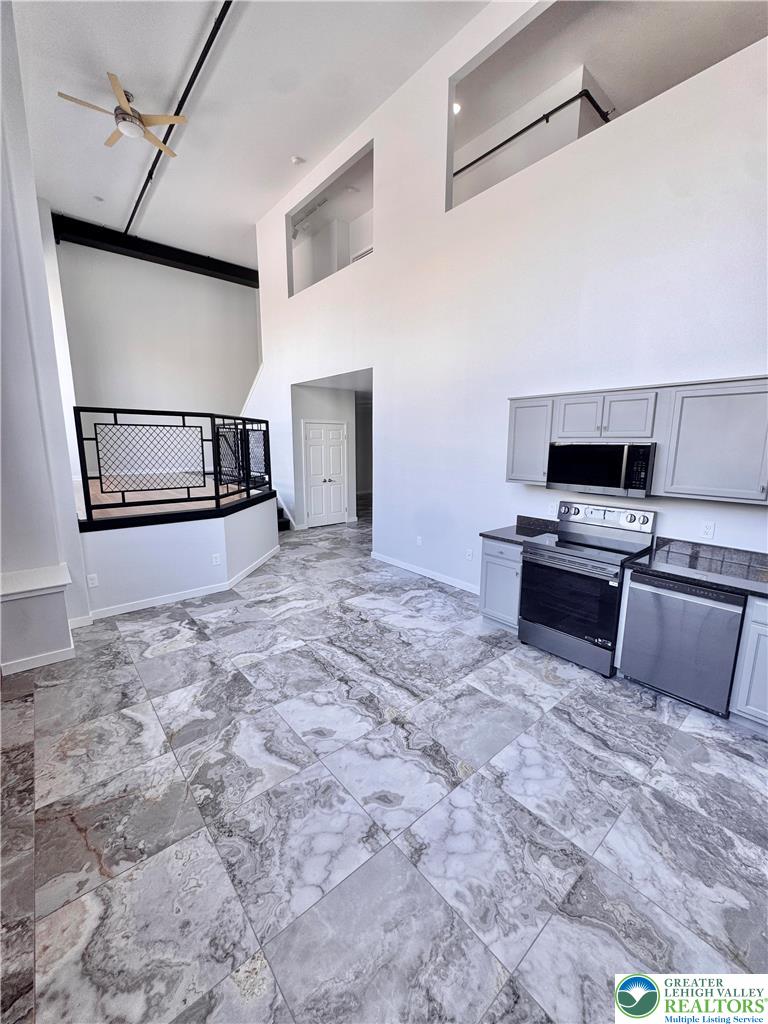 11 West 2nd Street 101 Property Photo 4