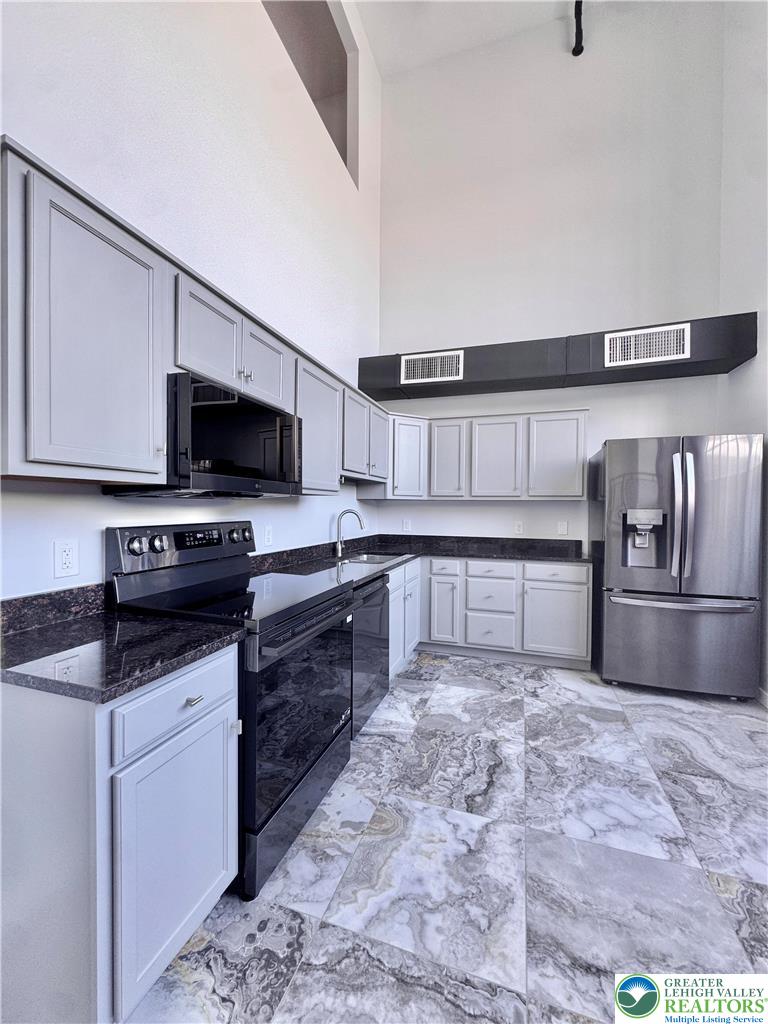 11 West 2nd Street 101 Property Photo 5