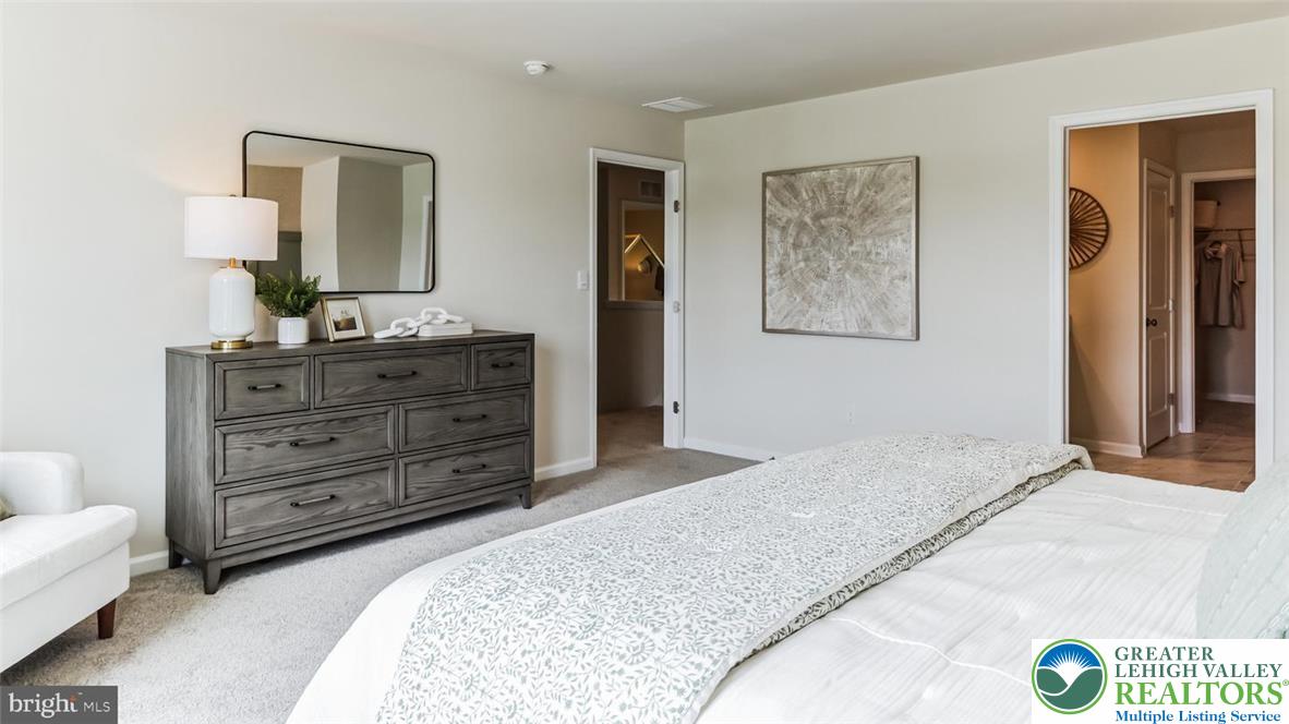 143 Winding Road Property Photo 12