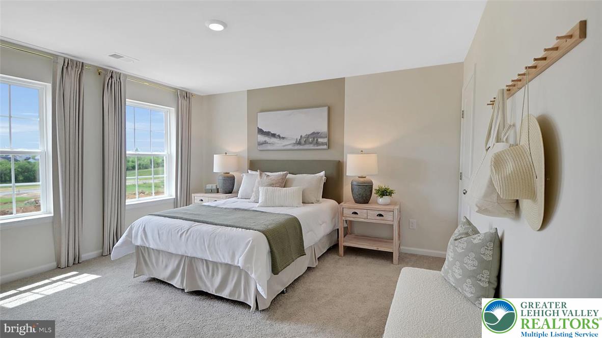 143 Winding Road Property Photo 15