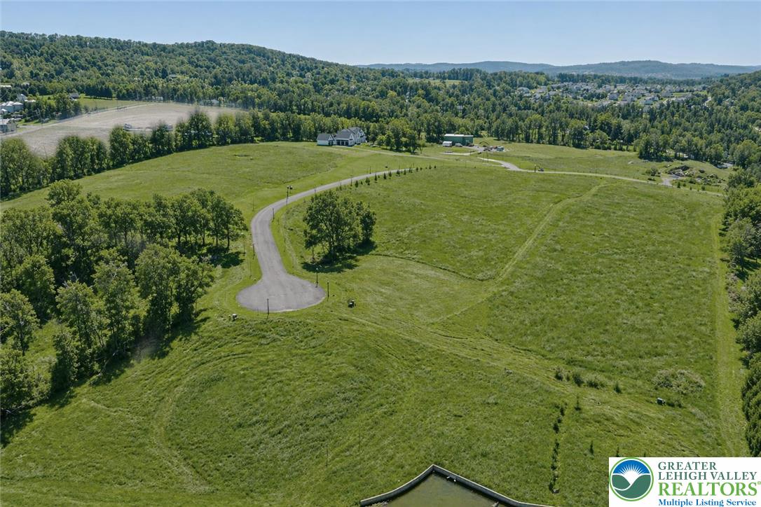 6390 Springhouse Path Property Photo 6