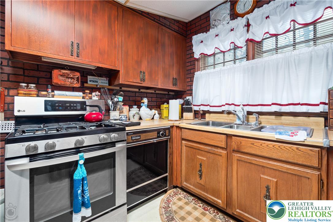 1321 Bushkill Street Property Photo 15