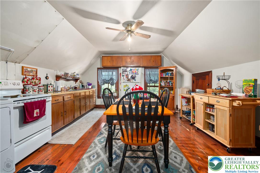 1321 Bushkill Street Property Photo 27