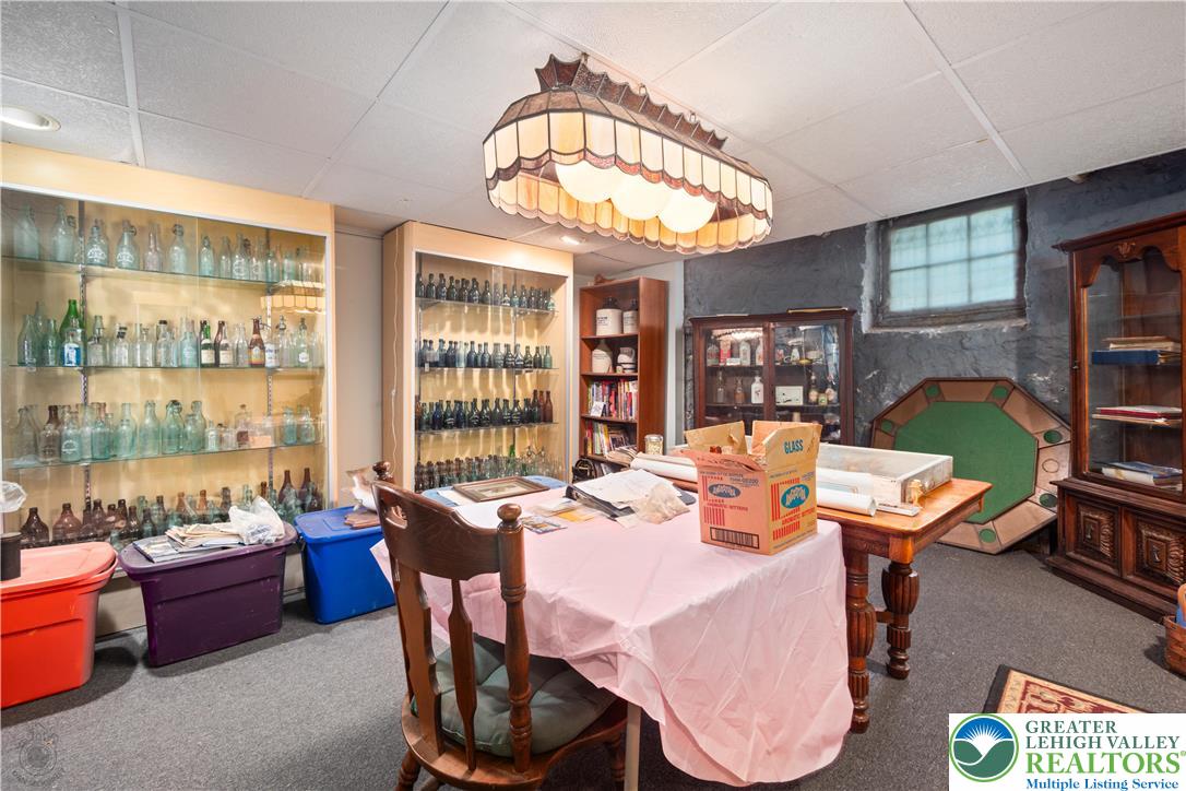 1321 Bushkill Street Property Photo 31