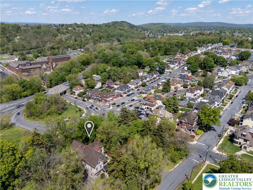 1321 Bushkill Street Property Photo 48