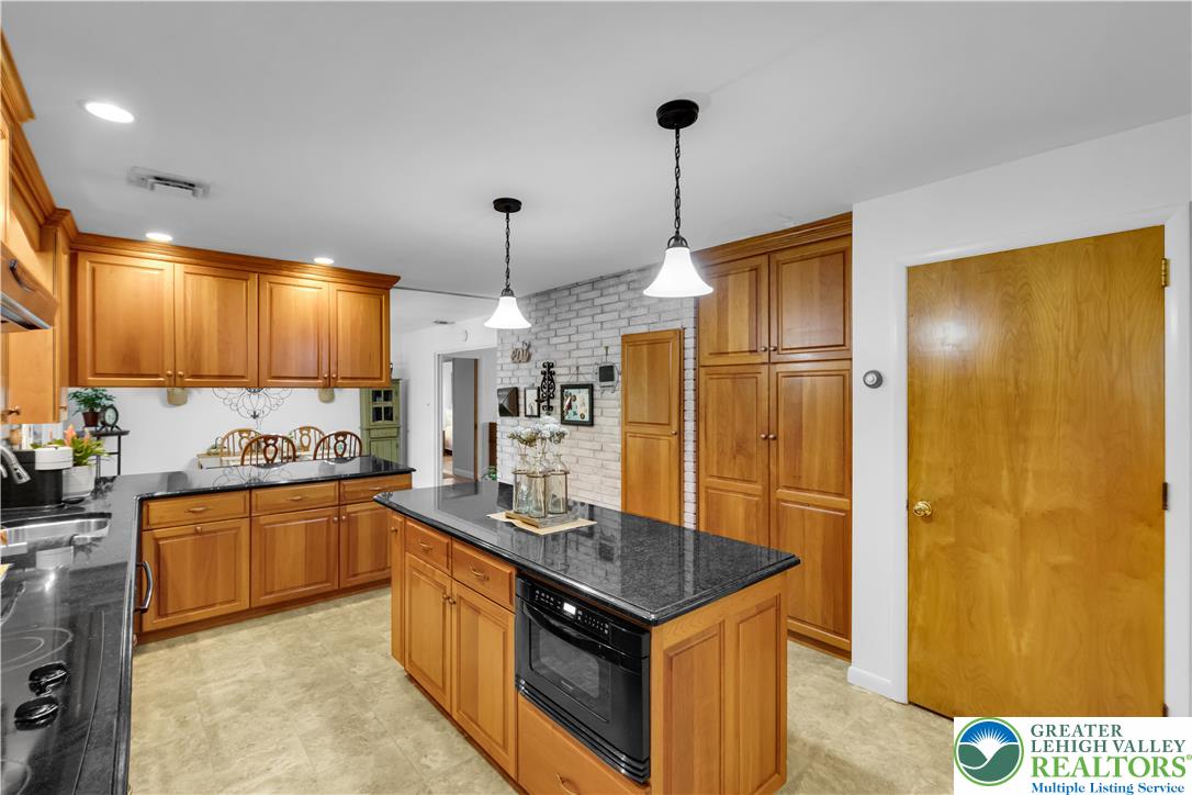 5747 Kernsville Road Property Photo 15