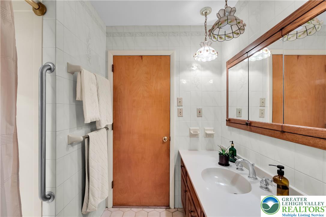 5747 Kernsville Road Property Photo 33
