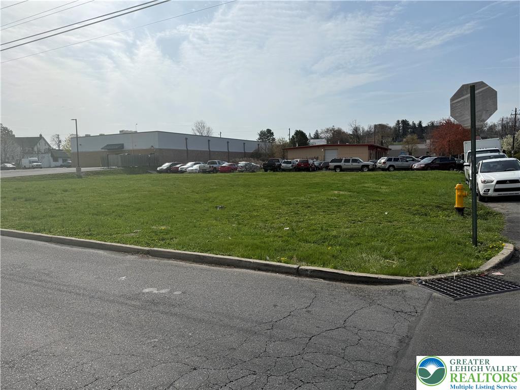 625 Nelson Street Property Photo 1