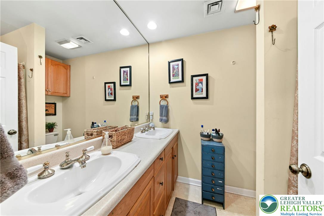 1720 Molasses Way Property Photo 44
