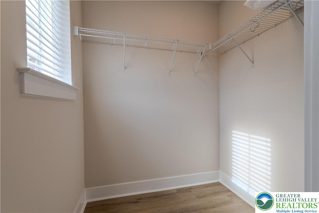 1411 Greenview Drive 24 Property Photo 19