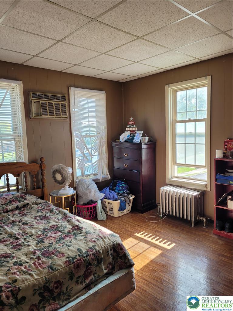 1801 Greenleaf Street Property Photo 6