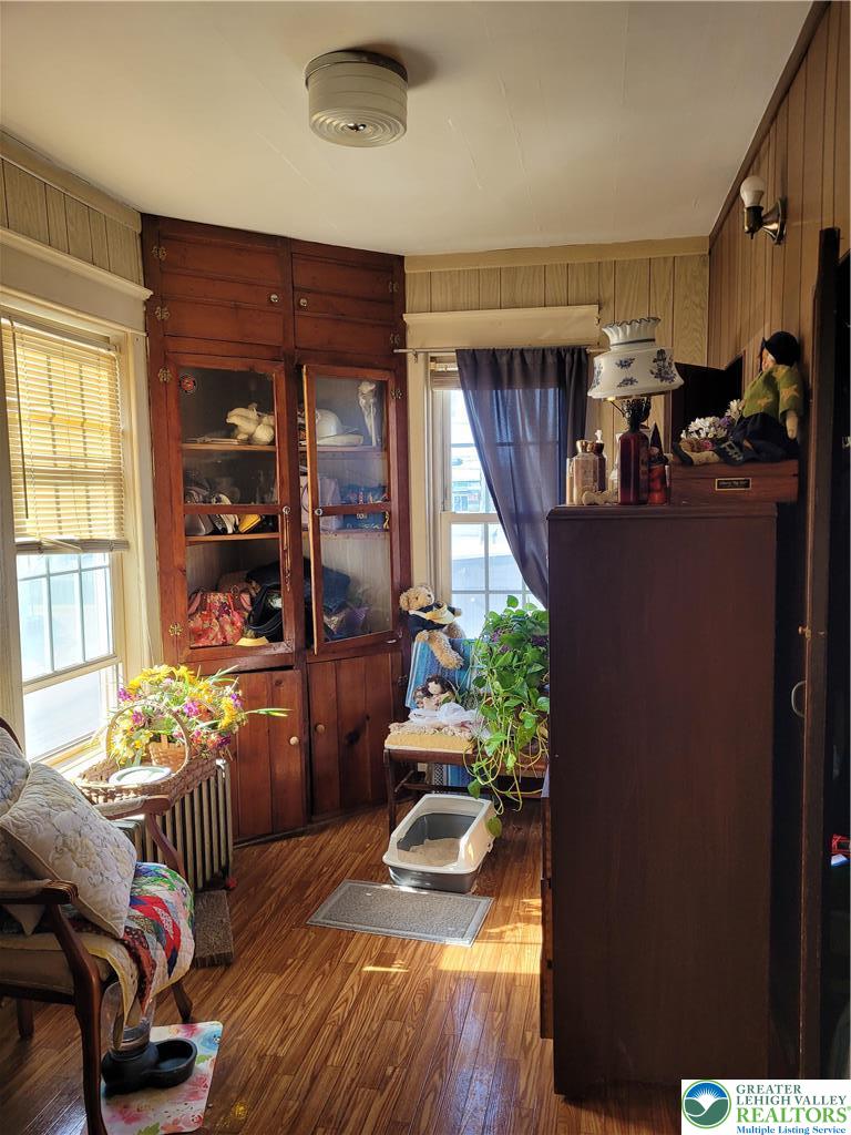 1801 Greenleaf Street Property Photo 7