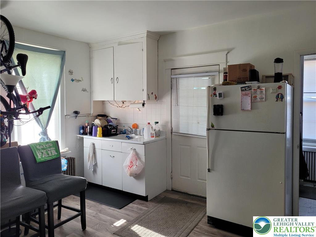 1801 Greenleaf Street Property Photo 11