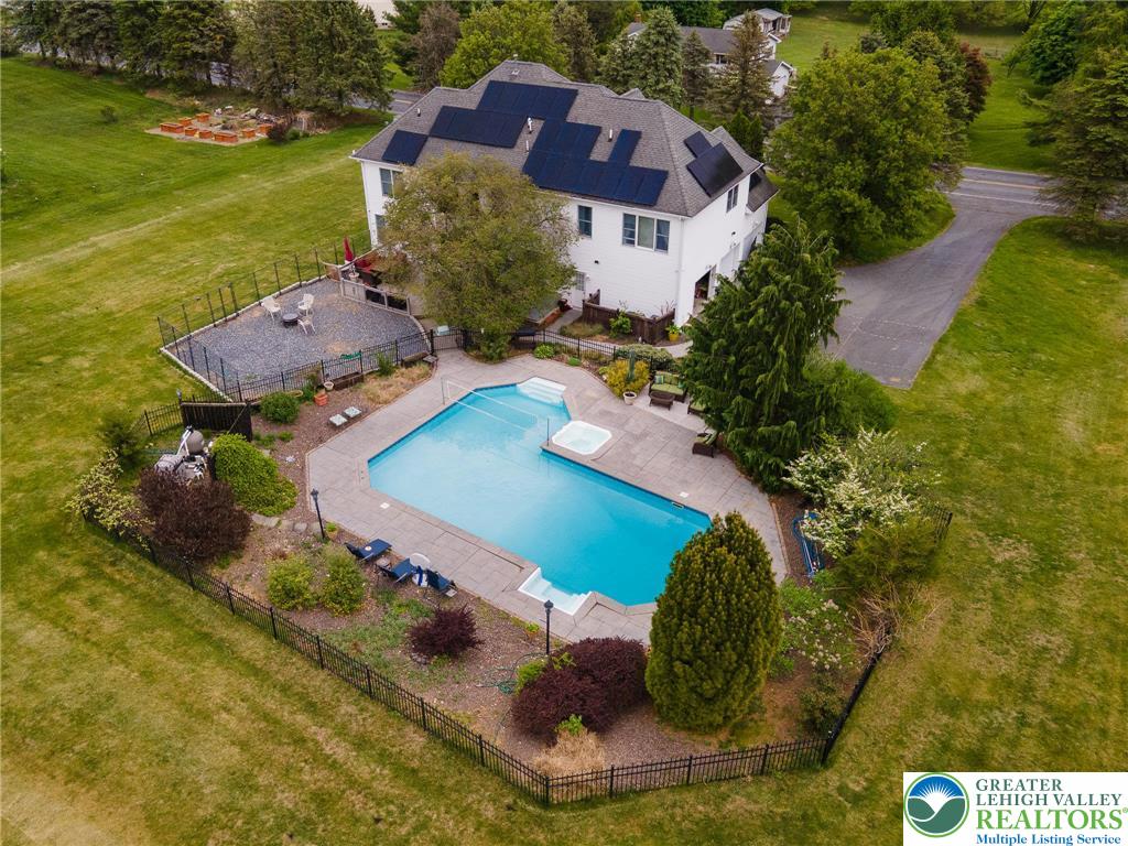 519 Rose Inn Avenue Property Photo 4