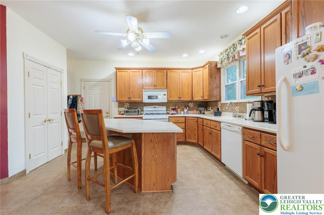 519 Rose Inn Avenue Property Photo 18