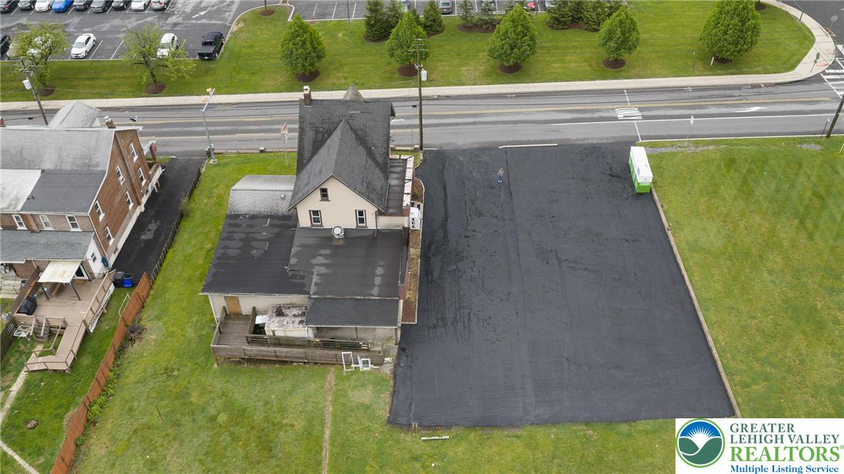 1635 Broadway Property Photo 2