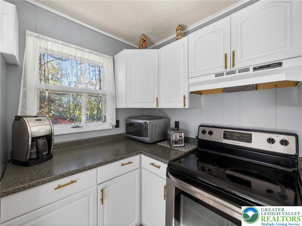 6060 Boardwalk Drive Property Photo 25