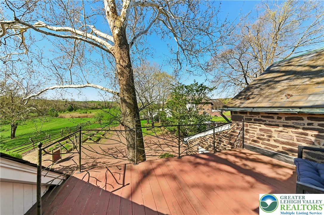 1720 Molasses Property Photo 30